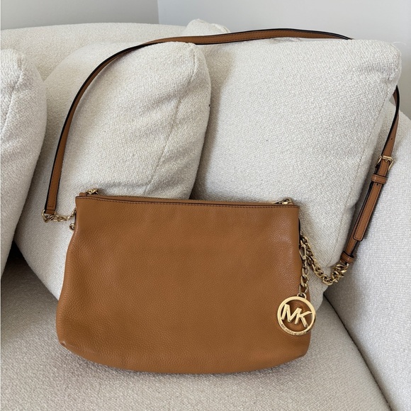 Michael Kors jet set chain pebble cognac tan leather messenger Crossbody purse - Picture 2 of 11